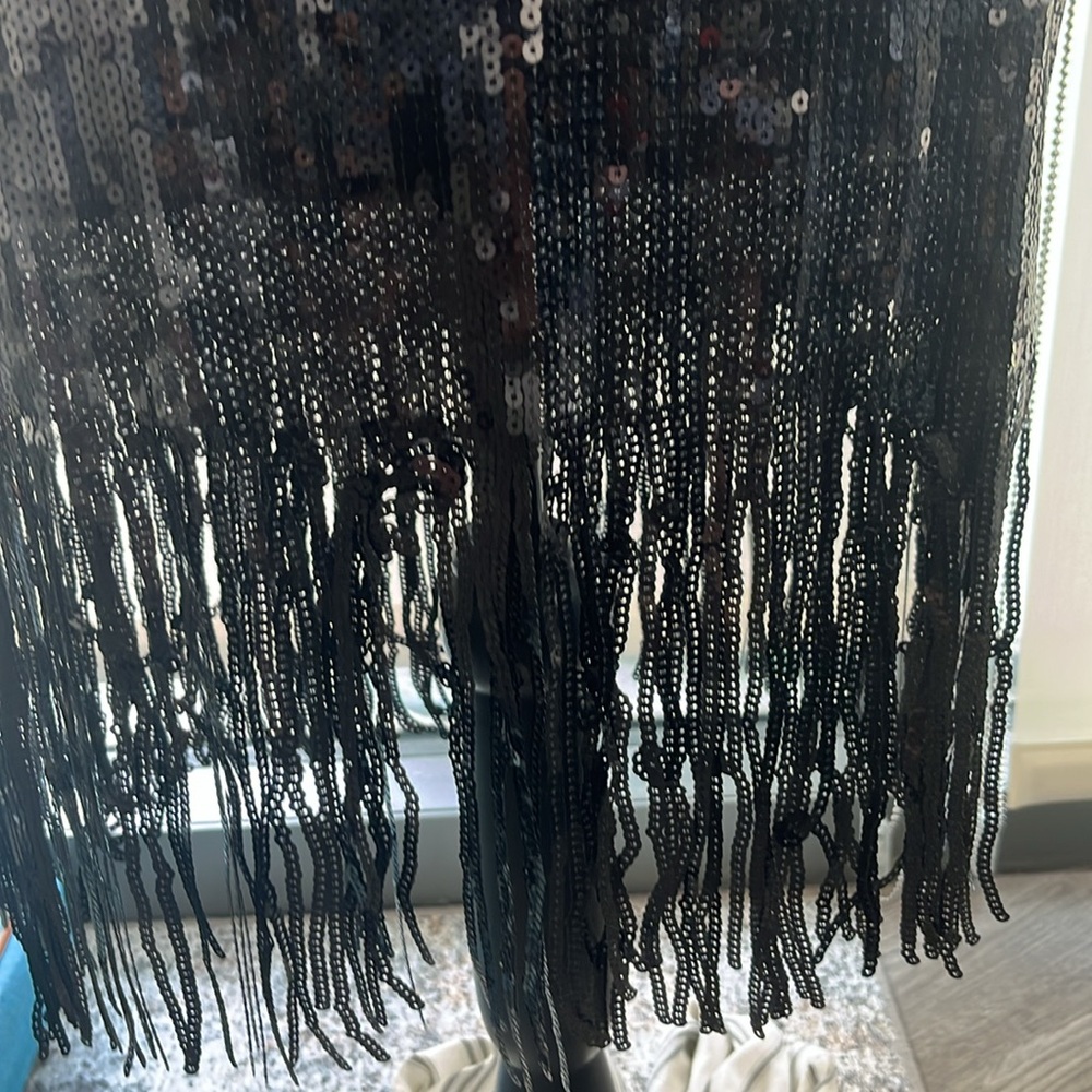 Elegant Black Fringe Midi Dress - Picture 6 of 8
